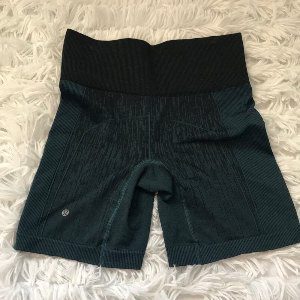Lululemon bike sorts